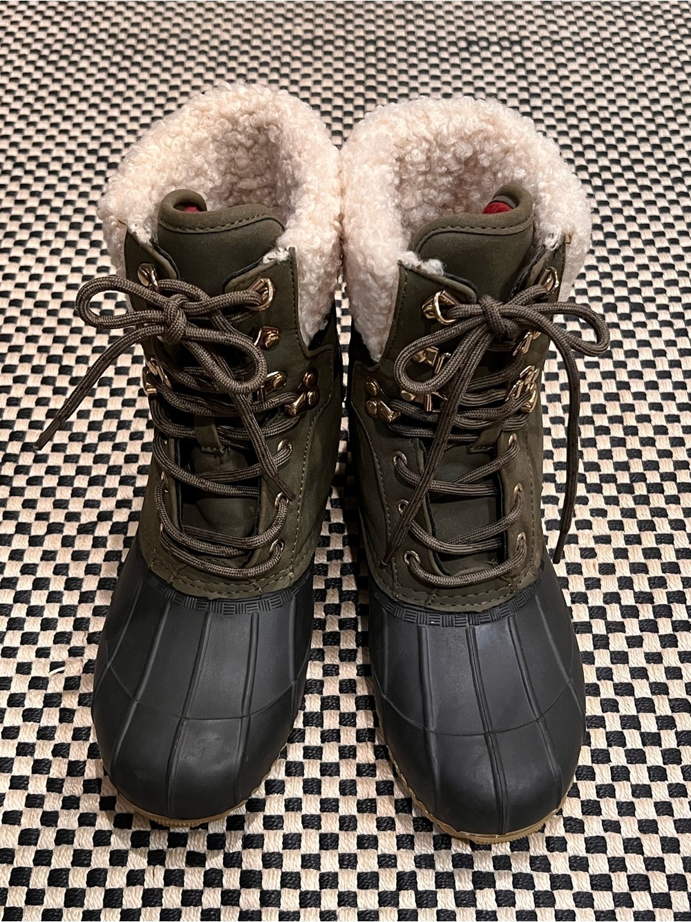 Tommy Hilfiger Olive Green and Black Sherpa-Lined Winter Boots